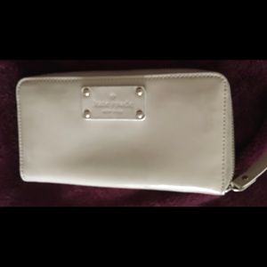Kate spade wallet beautiful colour for spring summer